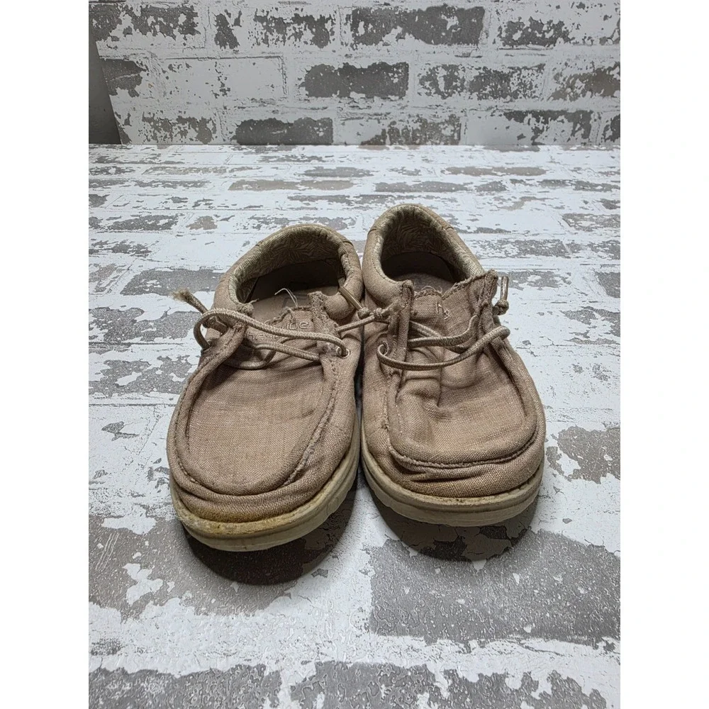 Hey Dude  Wally Youth Basic Beige Lightweight Shoes Size Kids 13